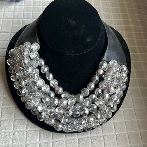 Gorgeous statement necklace